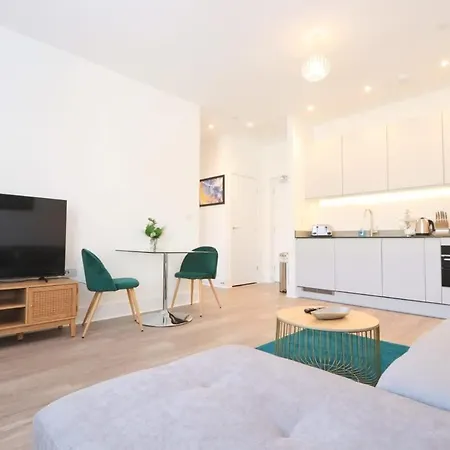 Alliance 209 Apartment *